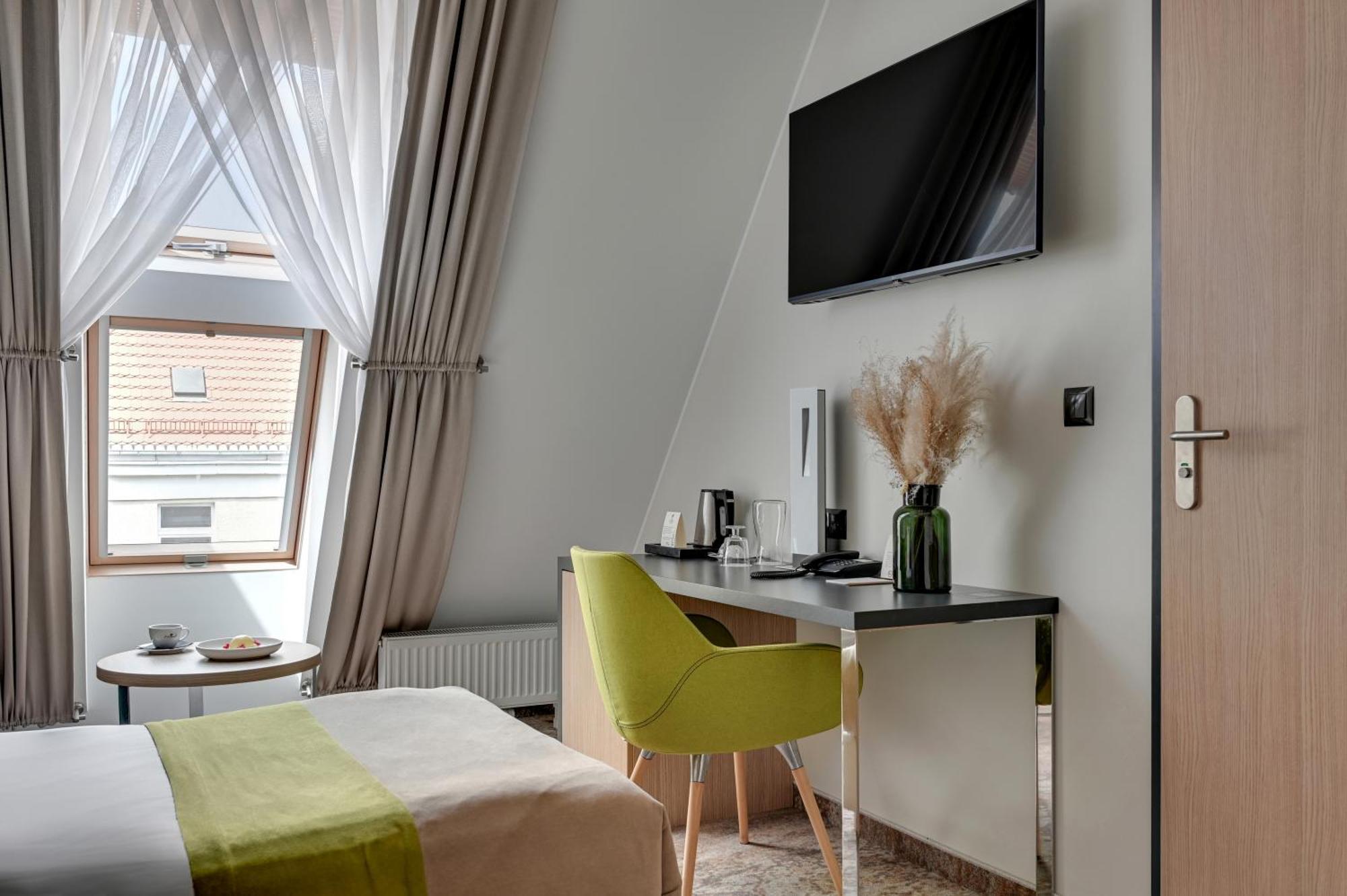 Hotel Almond Business & Spa By Grano - Grano Hotel Gdansk Riverside Exterior foto